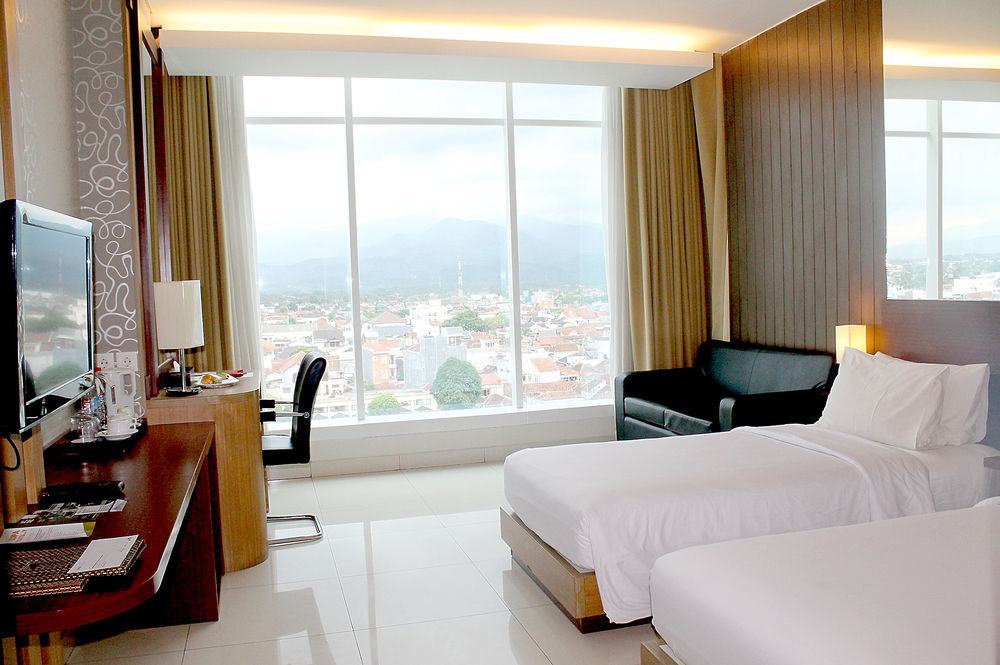 Santika Hotel